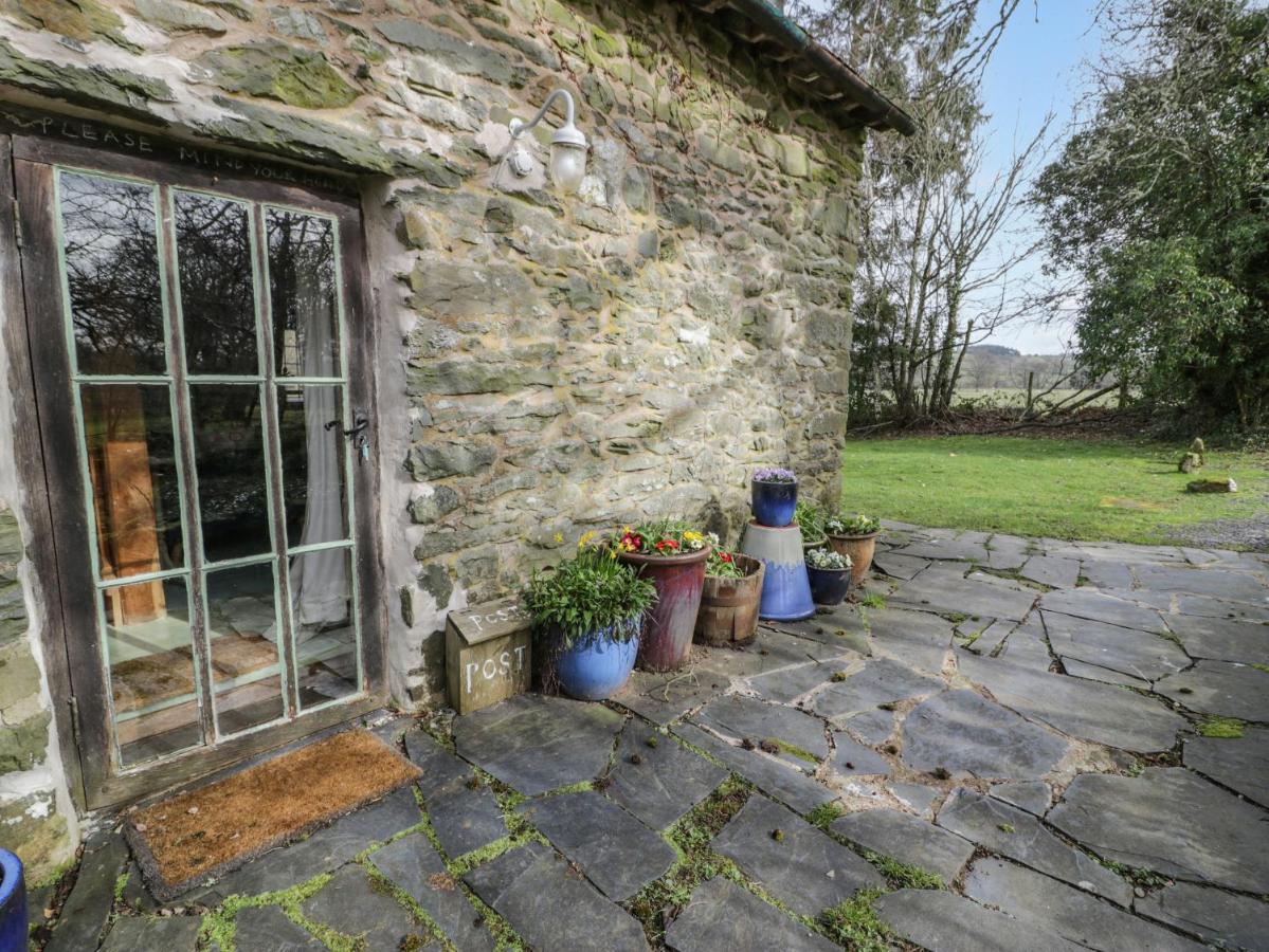 Beudy Dolpebyll Villa Llangadfan Exteriör bild