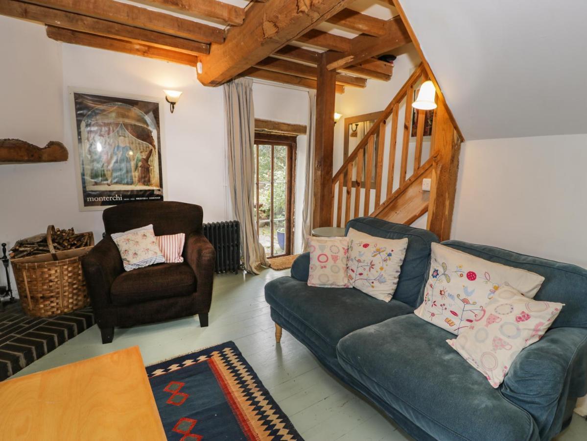 Beudy Dolpebyll Villa Llangadfan Exteriör bild