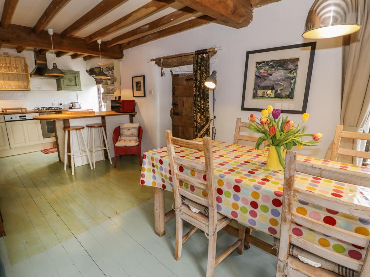 Beudy Dolpebyll Villa Llangadfan Exteriör bild