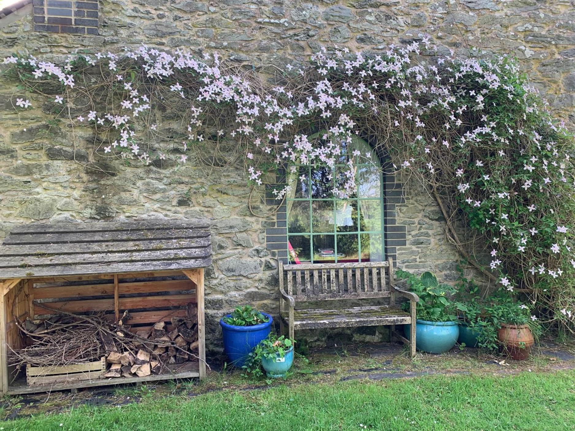 Beudy Dolpebyll Villa Llangadfan Exteriör bild